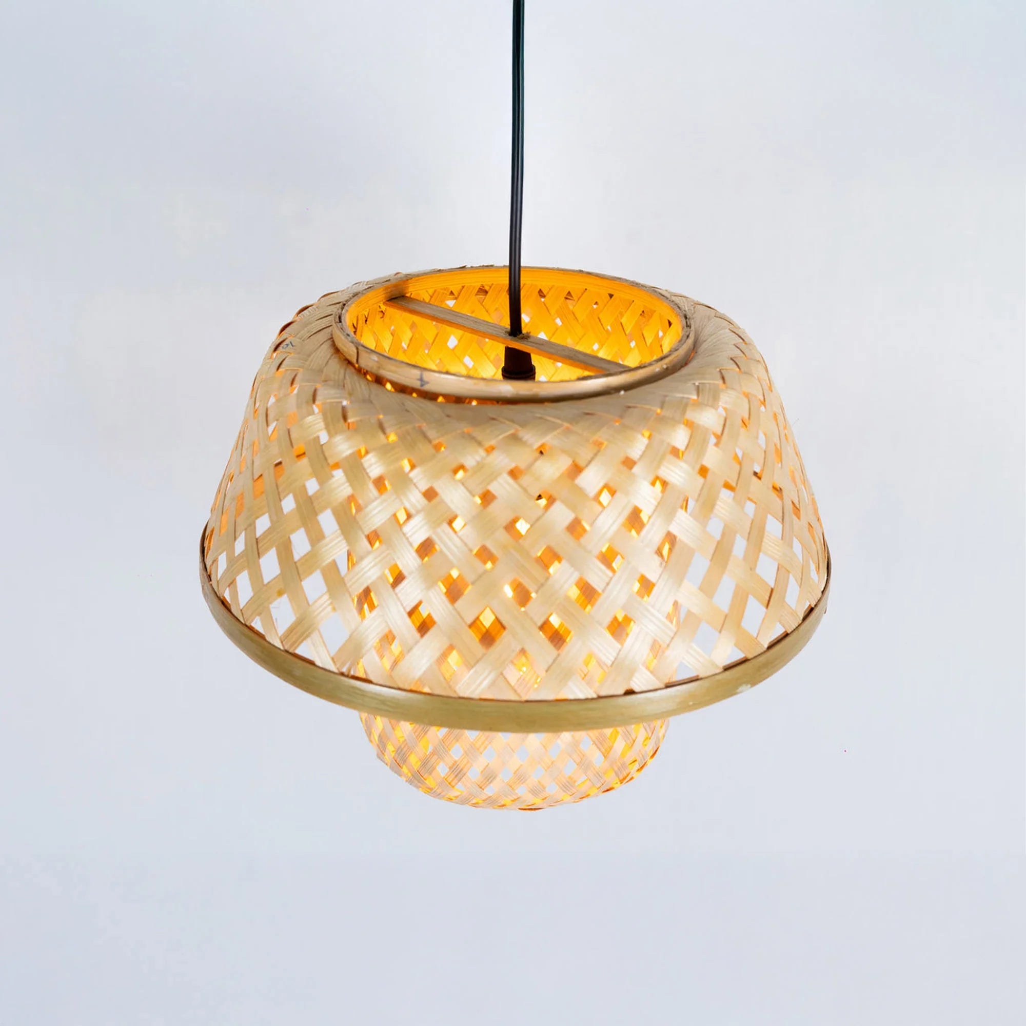 farookht-bamboo-lampshade-0003d
