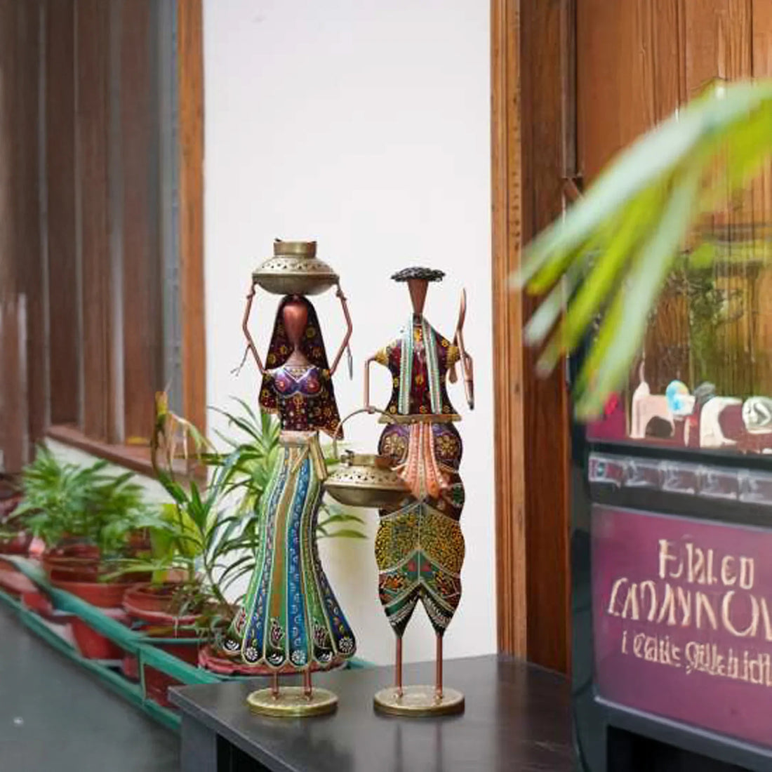 Handcrafted Farmer Couple Figurine Set – Traditional Rural Art Decor (Pair)