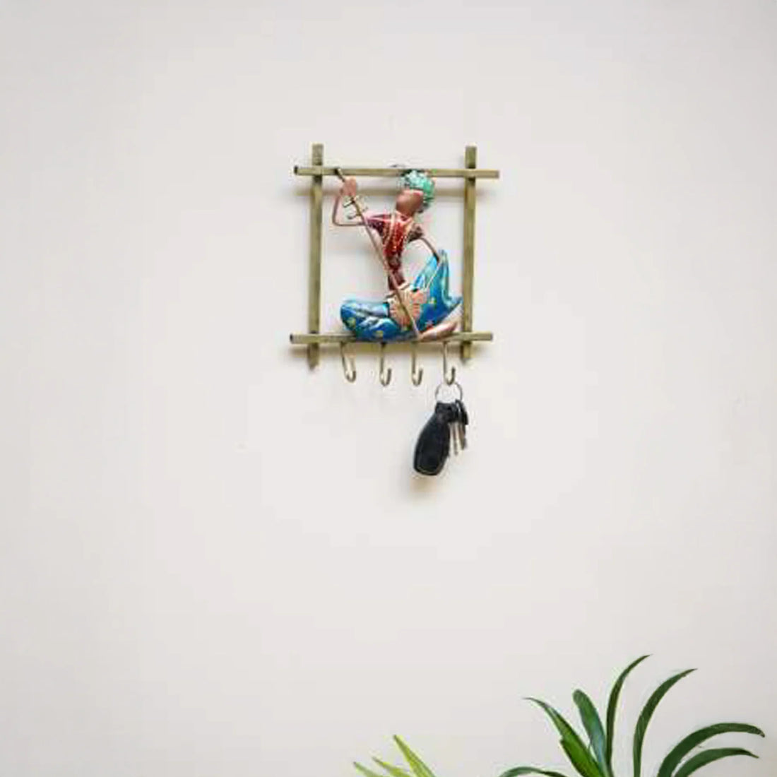 Handcrafted Iron Musician Wall Hook – Artistic 3-Peg Hanger for Keys, Coats &amp; More