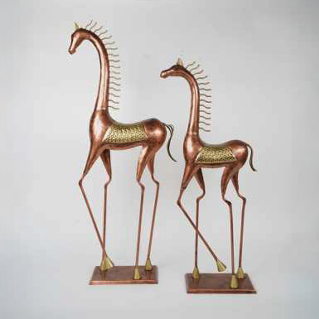 Iron Dancing Horse Sculptures – Set of 2 | Handcrafted Decorative Art for Home &amp; Office