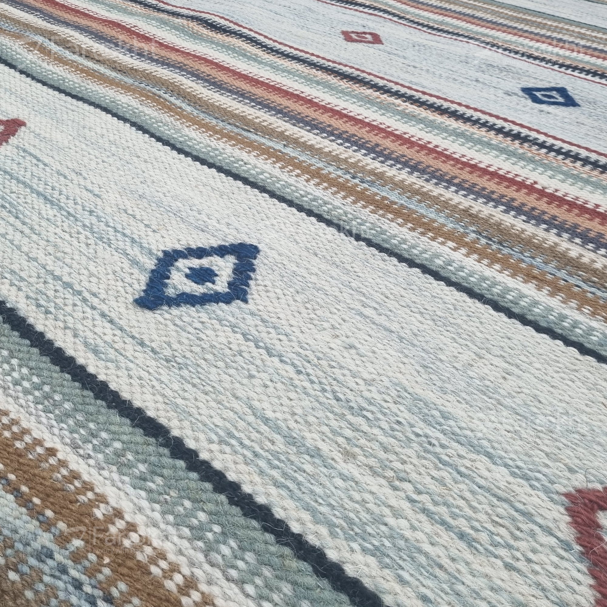 Cream Geometric Handwoven Wool Flatweave Area Rug