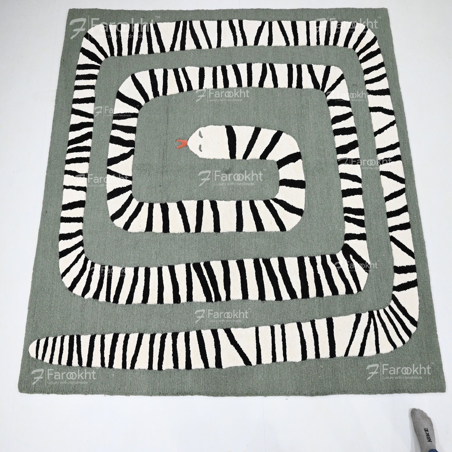 Hand Knotted Oushak Carpet and Rugs 036