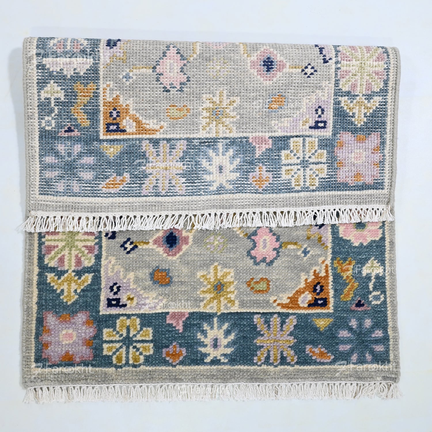 Hand Knotted Oushak Carpet and Rugs 017