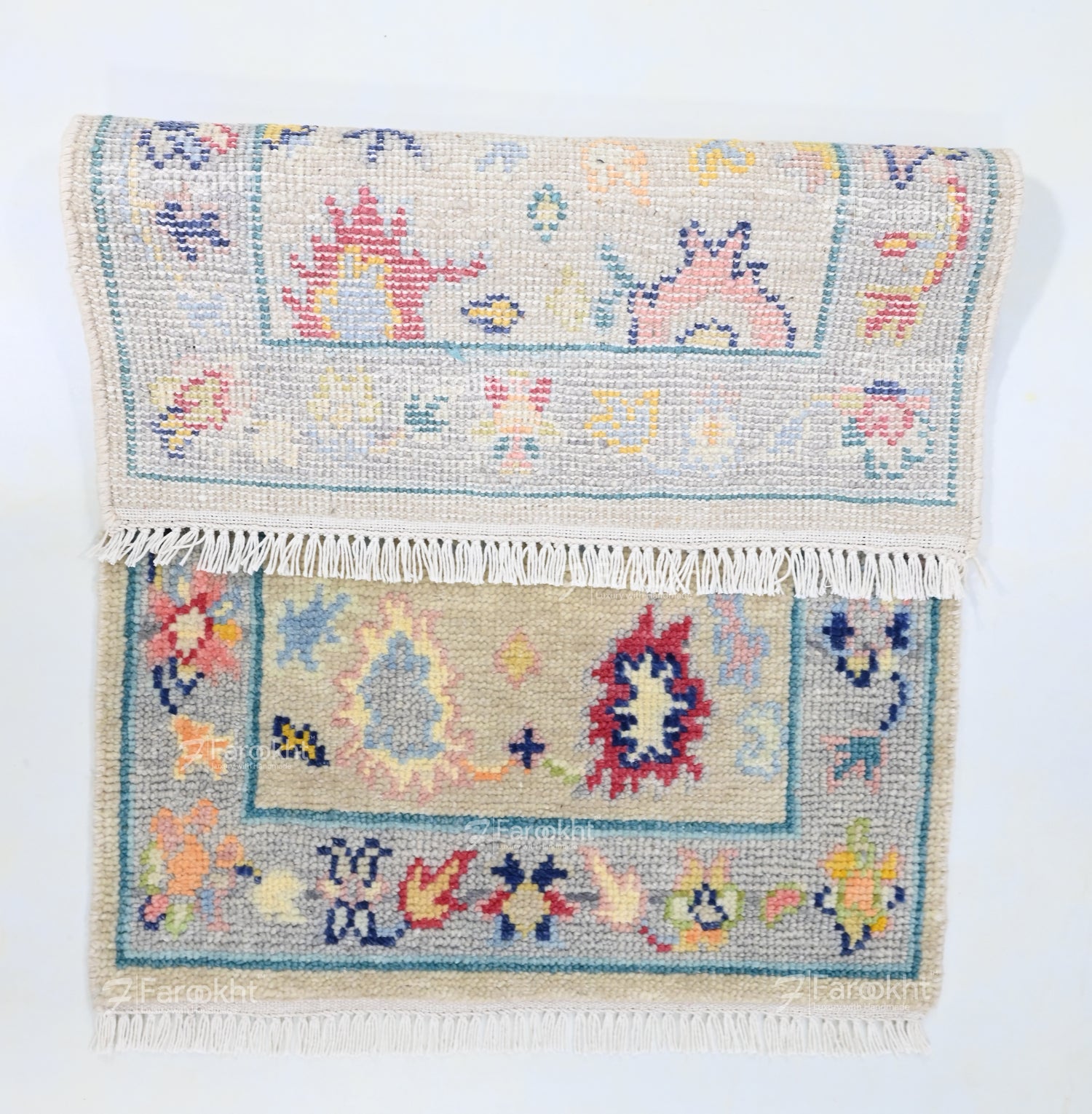 Hand Knotted Oushak Carpet and Rugs 022