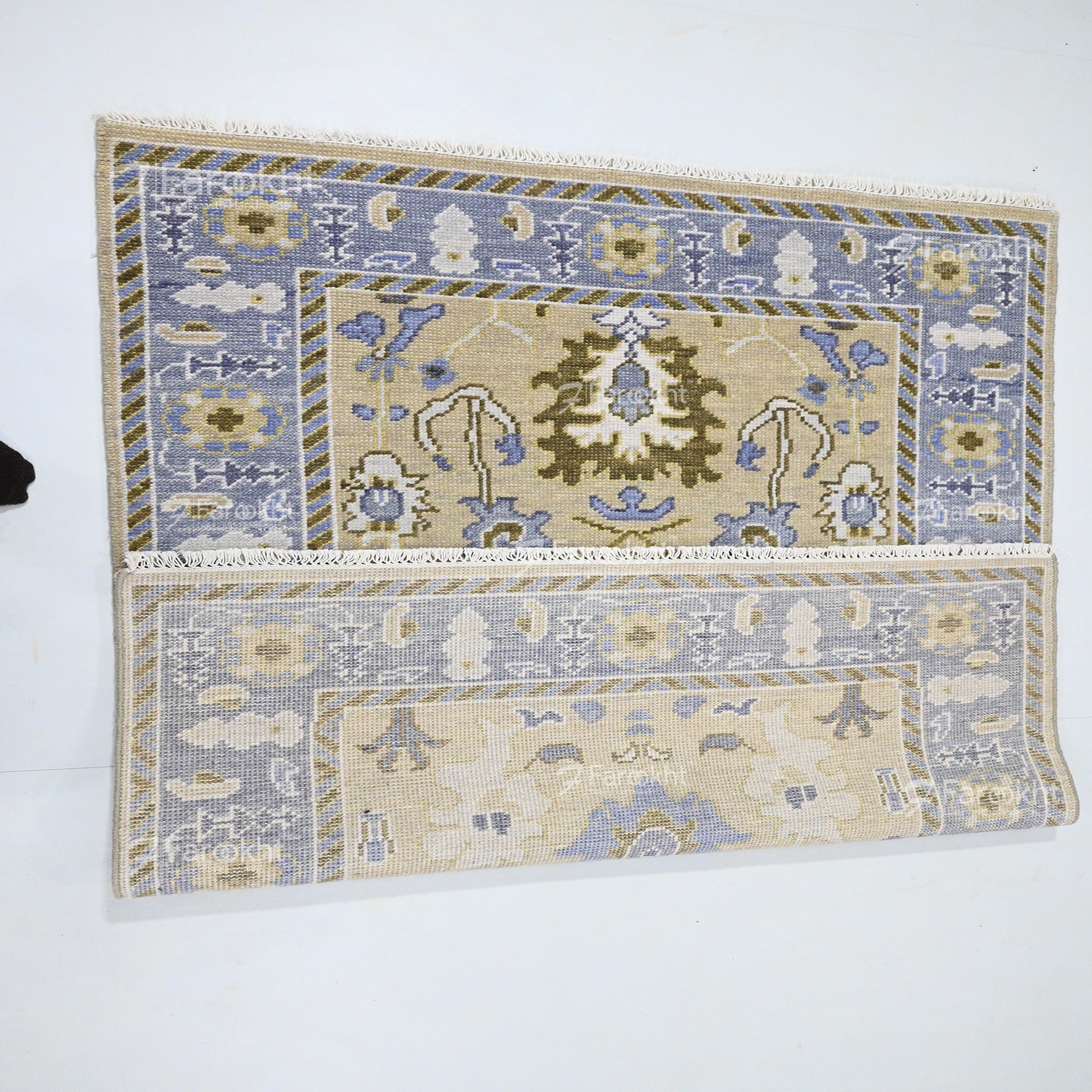 Hand Knotted Oushak Carpet and Rugs 035