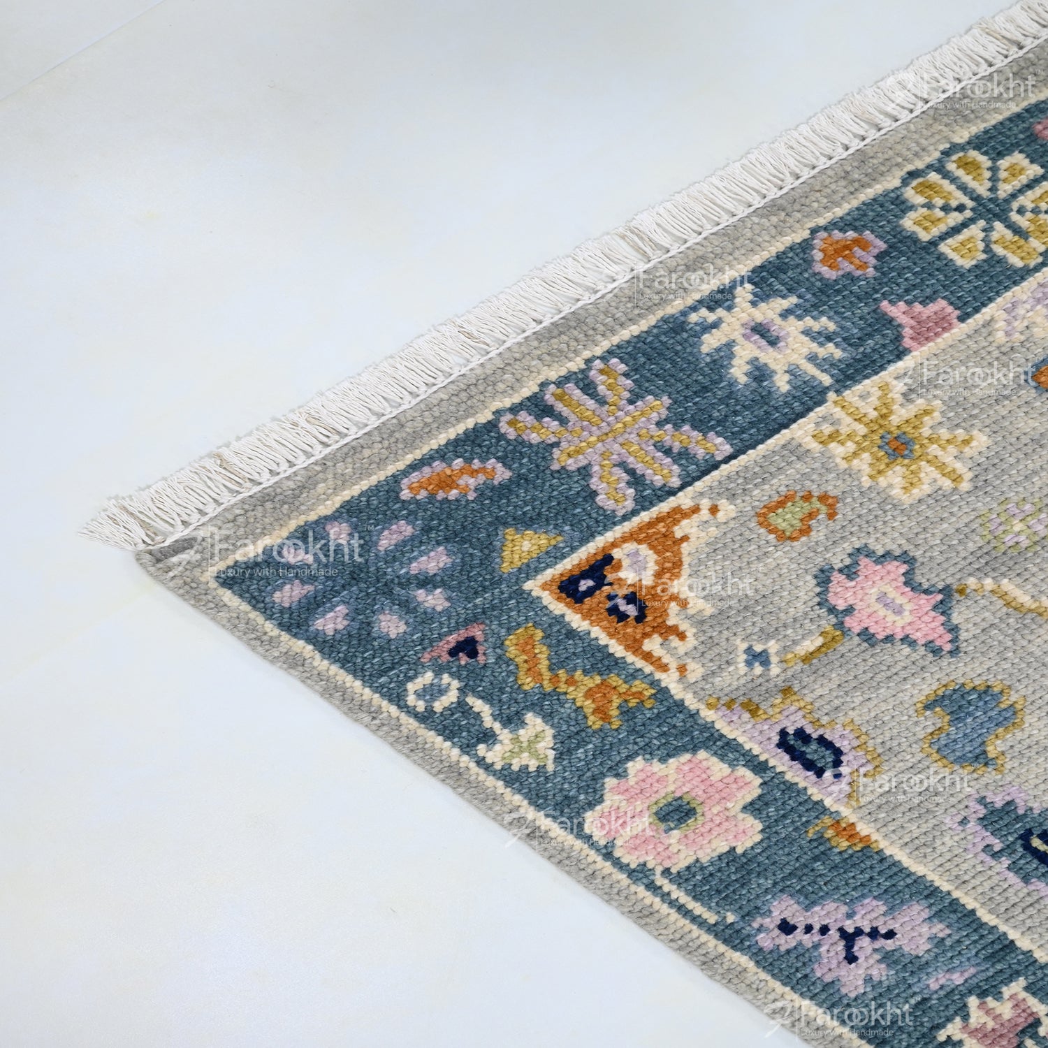 Hand Knotted Oushak Carpet and Rugs 017