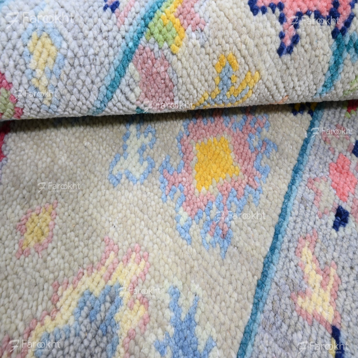 Hand Knotted Oushak Carpet and Rugs 022