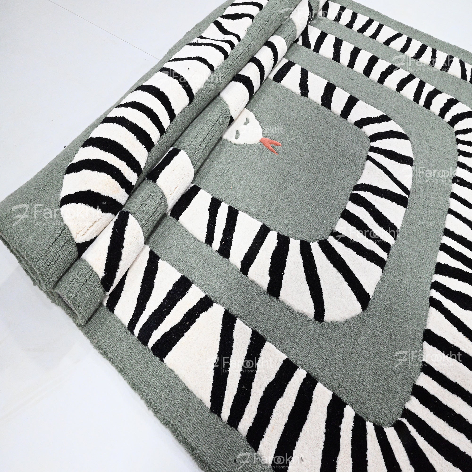 Hand Knotted Oushak Carpet and Rugs 036