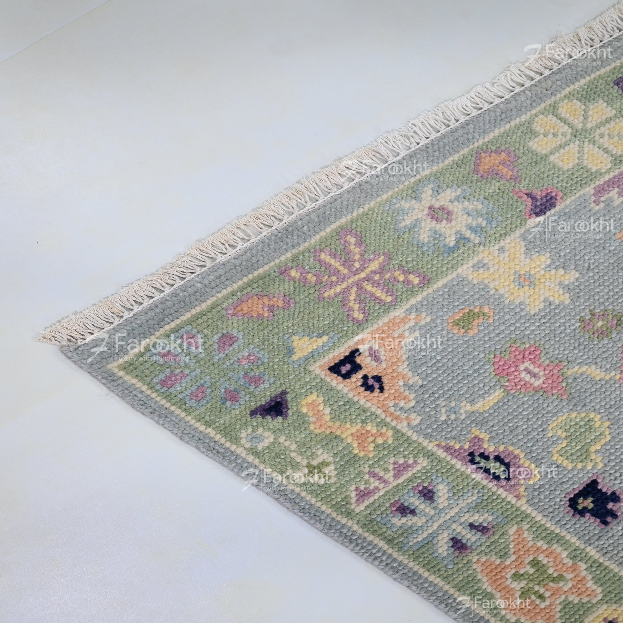 Hand Knotted Oushak Carpet and Rugs 021