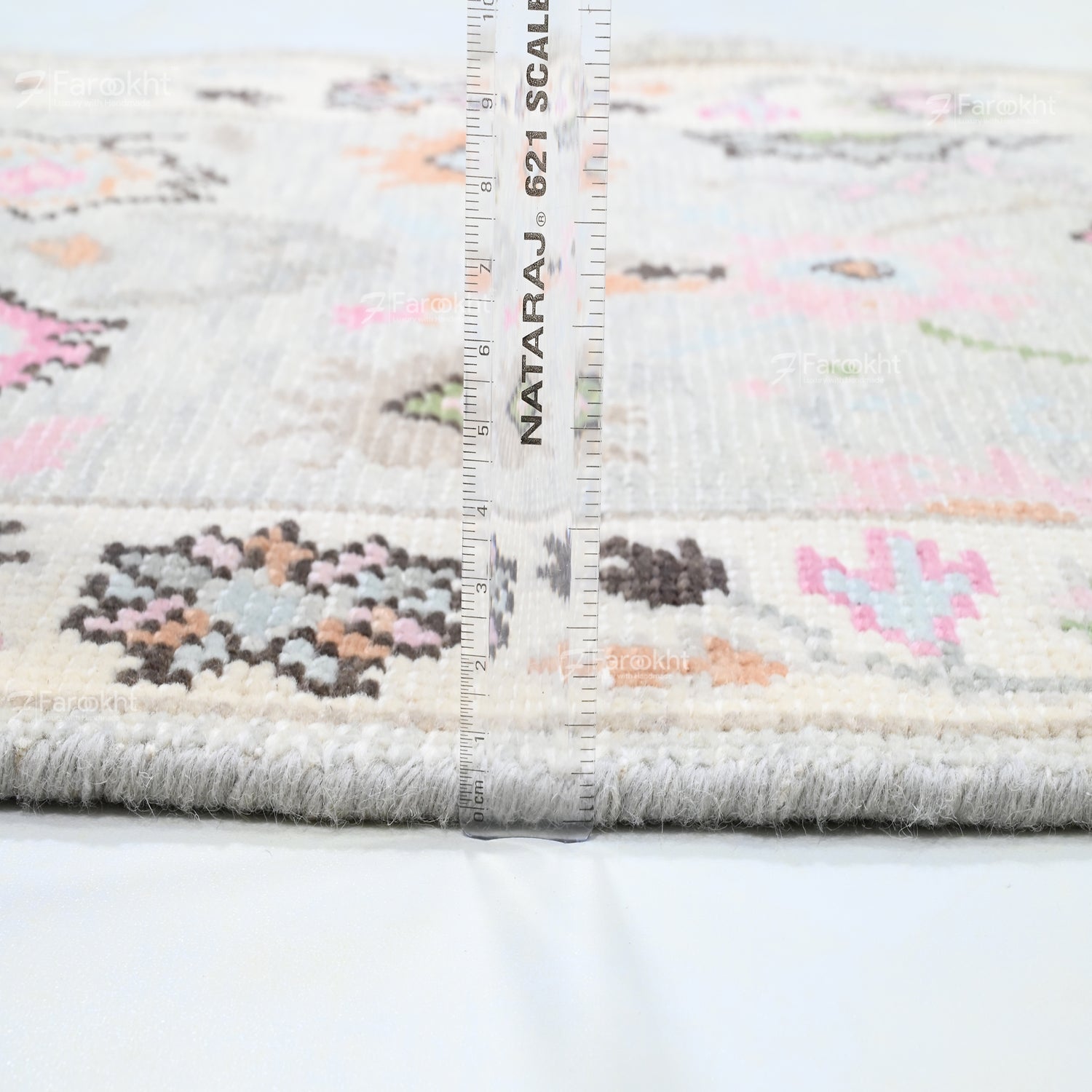 Hand Knotted Oushak Carpet and Rugs 025