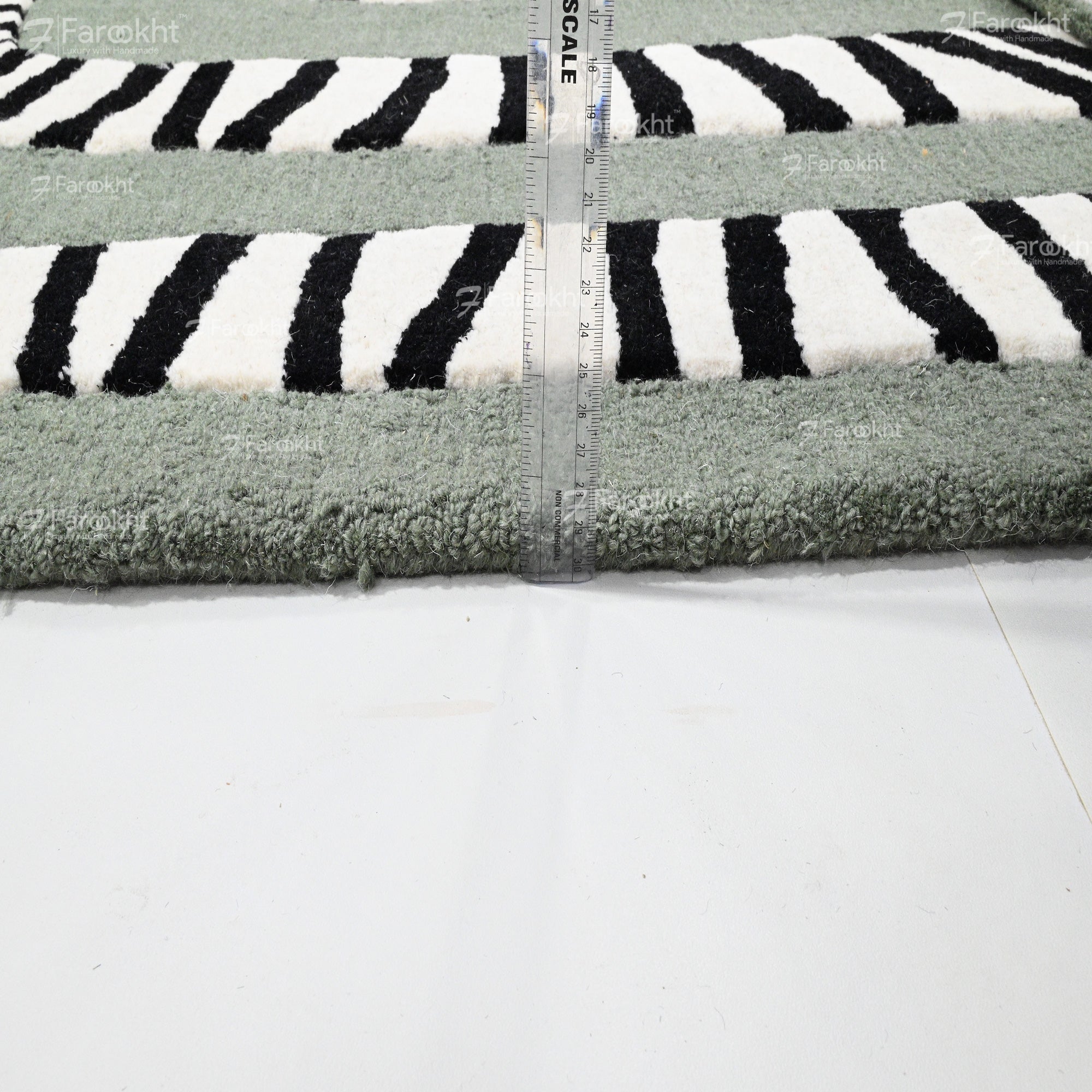 Hand Knotted Oushak Carpet and Rugs 036